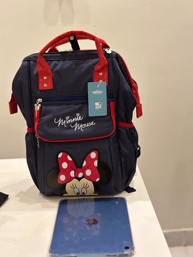 شنطة ثيم دزني بنكي