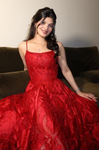 فستان الفتنه الاحمر