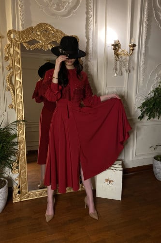 الاحمر الفكتوري