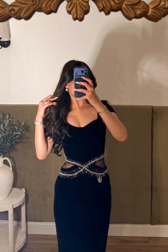 فستان شتوي مخملي اسود