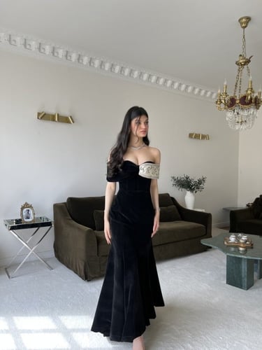 فستان مخملي