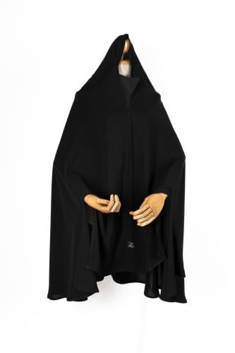 خمار مصري بفتحة يدين