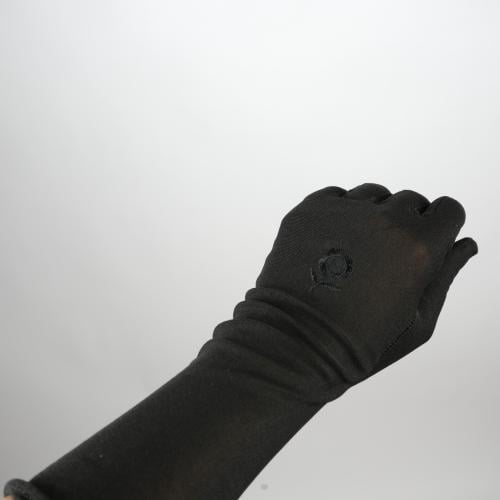 قفاز أبو وردة