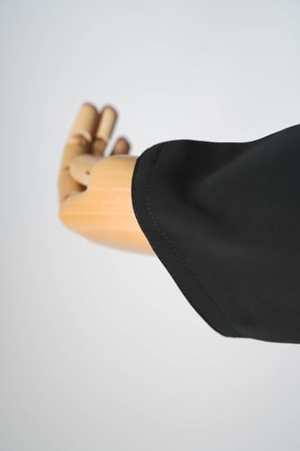 عباية مقفلة بطقطق علوي