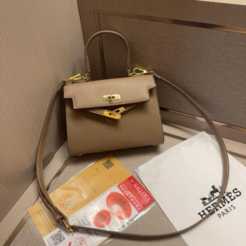 شنطة HERMES