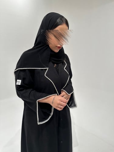 N5 بليزر اسود وخرز ابيض
