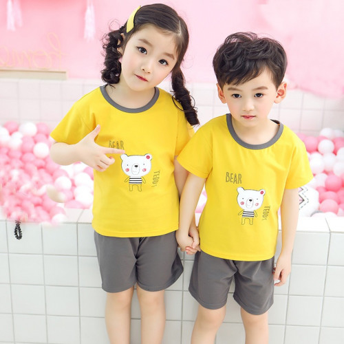 شورت ولادي بناتي اصفر ورمادي