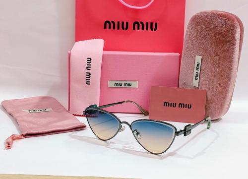 نظاره miumiu