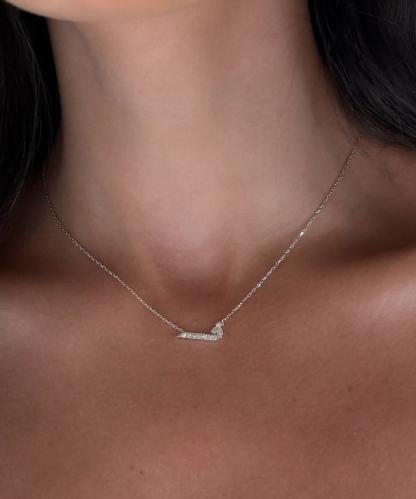 سلسال حرف مطلي ذهب بخط مميز