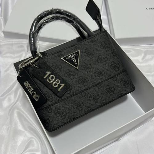 شنطهGuess