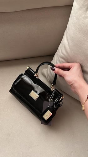 شنطه سيلي جلد لامع