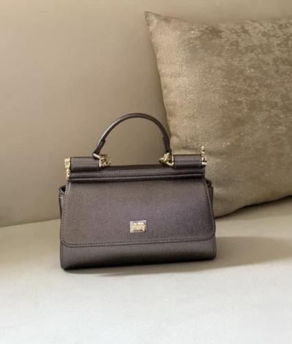 شنطه دوتشي سلفر