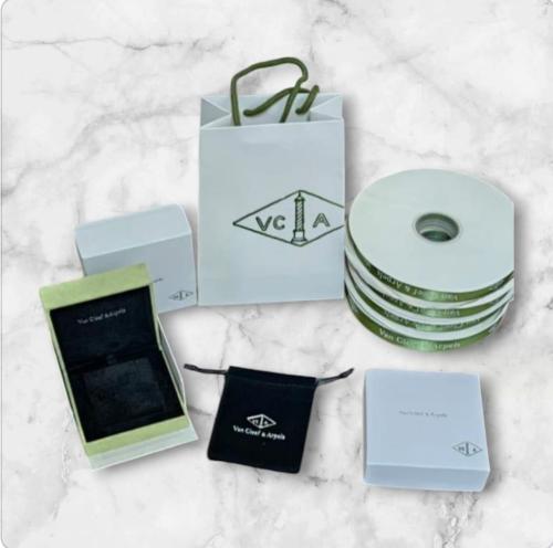 ملحقات فان كليف