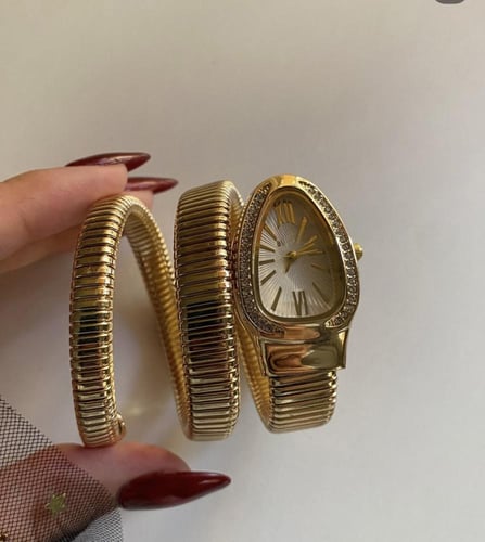 ساعه الثعبان العصريه