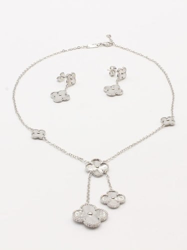 طقم فاخر مطلي ذهب عده الوان