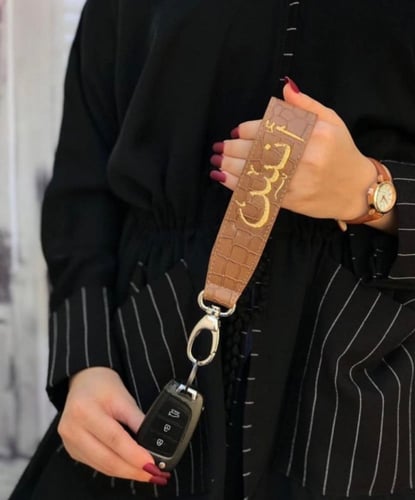 ميداليه بالاسم_الوان متعدده