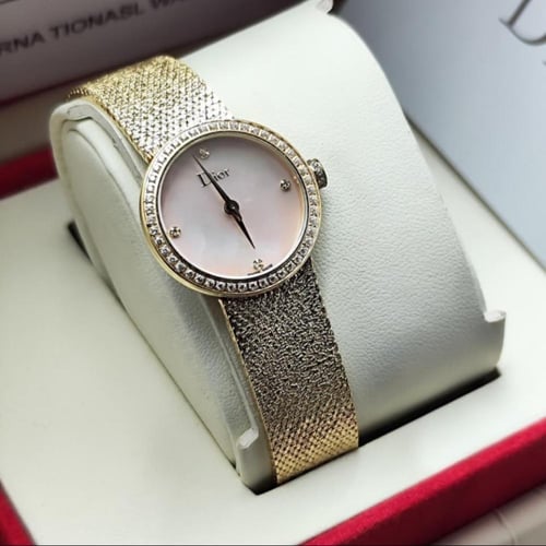 ساعه فاخره الاصدار الجديد مرصعه بزركون