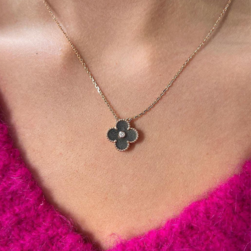 سلسال ورده صدف اسود