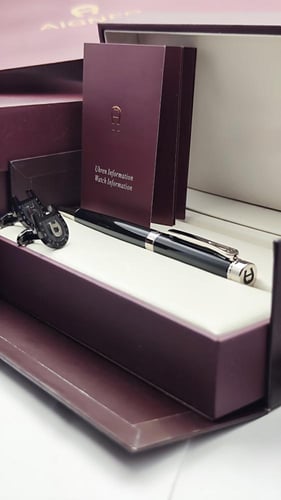 طقم كبك وقلم فاخر