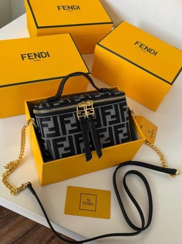 شنطه فندي فاينتى