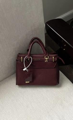 شنطه فاخره عده الوان