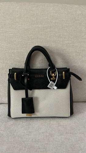 شنطه فاخره عده الوان