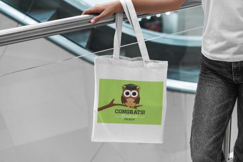 شنطة قماشية لمناسبة التخرج بتصميم بومة