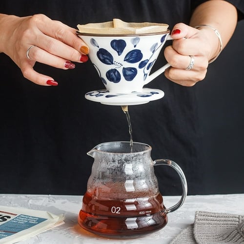 قمع V60 ابيض مشجر