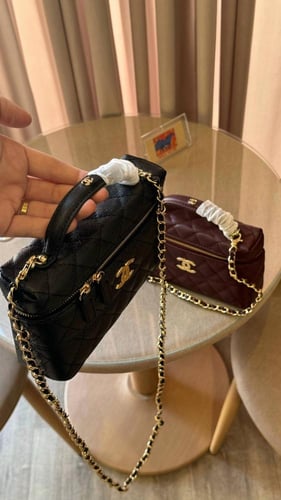 شنطة شانيل مكياج