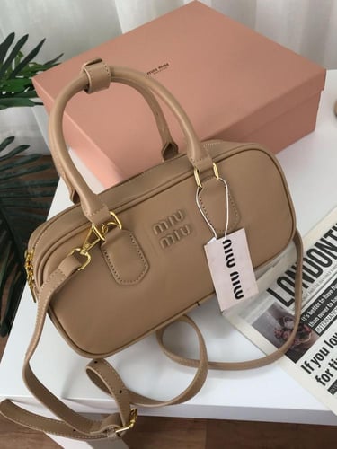 شنطة ميو ميو اركادي