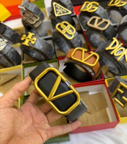 احزمة براندات عالمية مع الملحقات