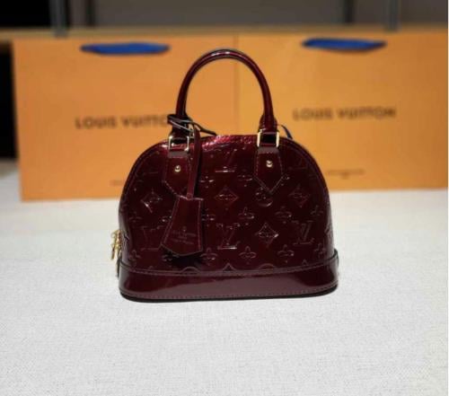 شنطة لويس فيتون بيبي الما