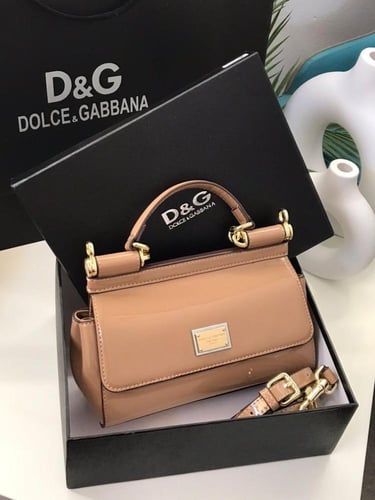 شنطة دولتشي اند غابانا لامع