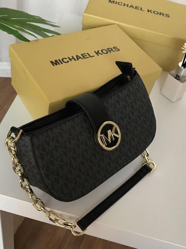 شنطة مايكل كورس