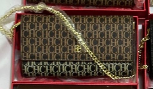 شنطة انيقة سي اتش