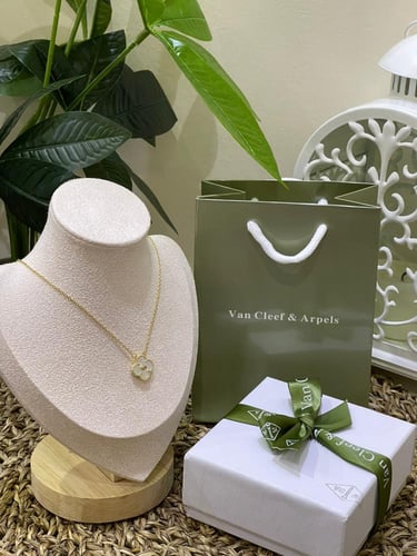 سلسال فان كليف مع الملحقات