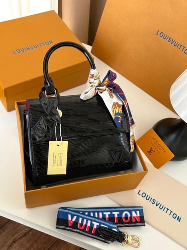 شنطة لويس فيتون كلوني