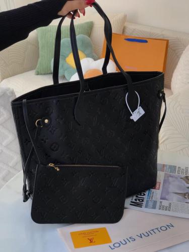 لويس فيتون توت باق نيفر فل