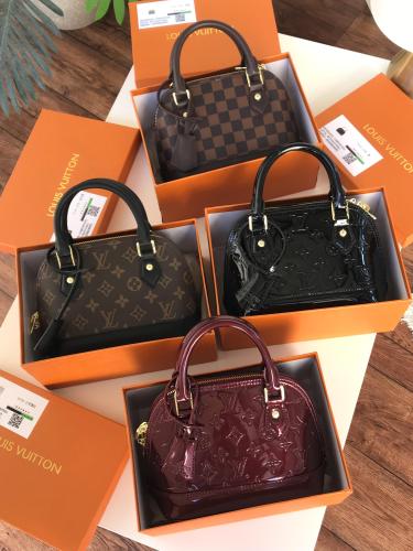 شنطة لويس فيتون