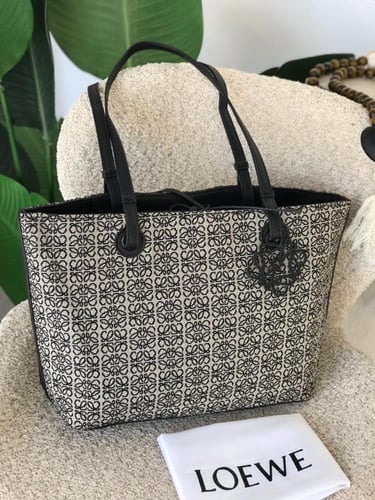 لويفي توت باق