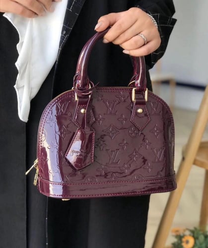 شنطة لويس فيتون بيبي الما
