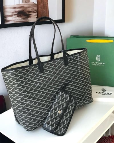 شنطة قويارد توت باق