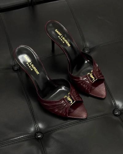 كعب سان لوران