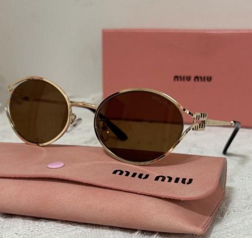 نظارات ميو ميو