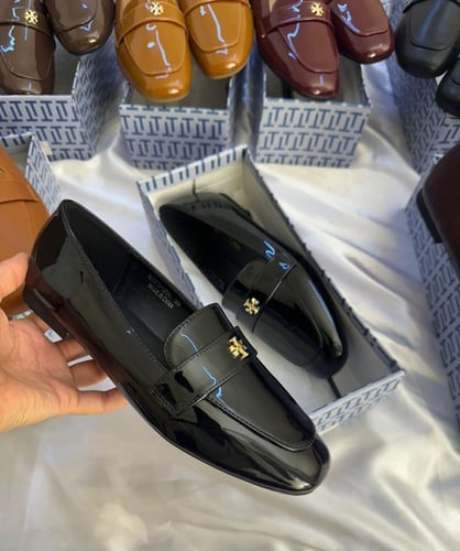 حذاء توري بورش