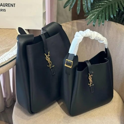 سان لوران توت باق