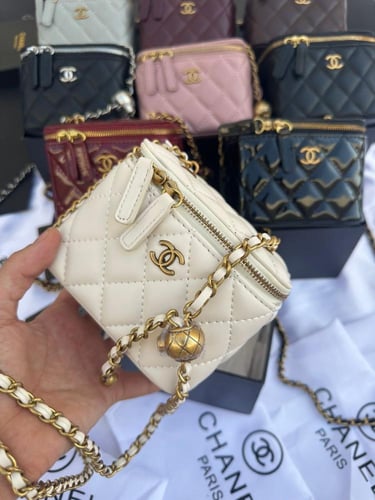 شنطة شانيل ميني فانيتي