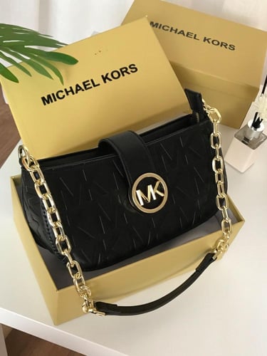 شنطة مايكل كورس