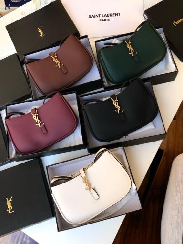 شنطة سان لوران هوبو مطفي