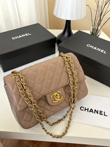 شنطة شانيل كلاسيك